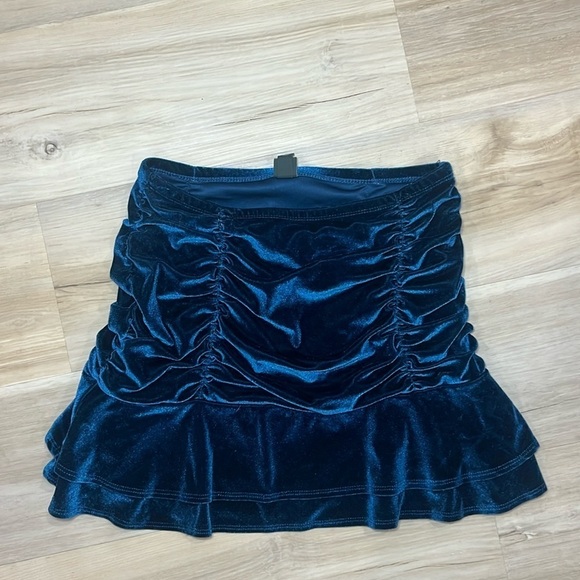 Wild Fable Navy Blue Mini Skirt Women’s Size Small | Casual Chic Style - Picture 2 of 6